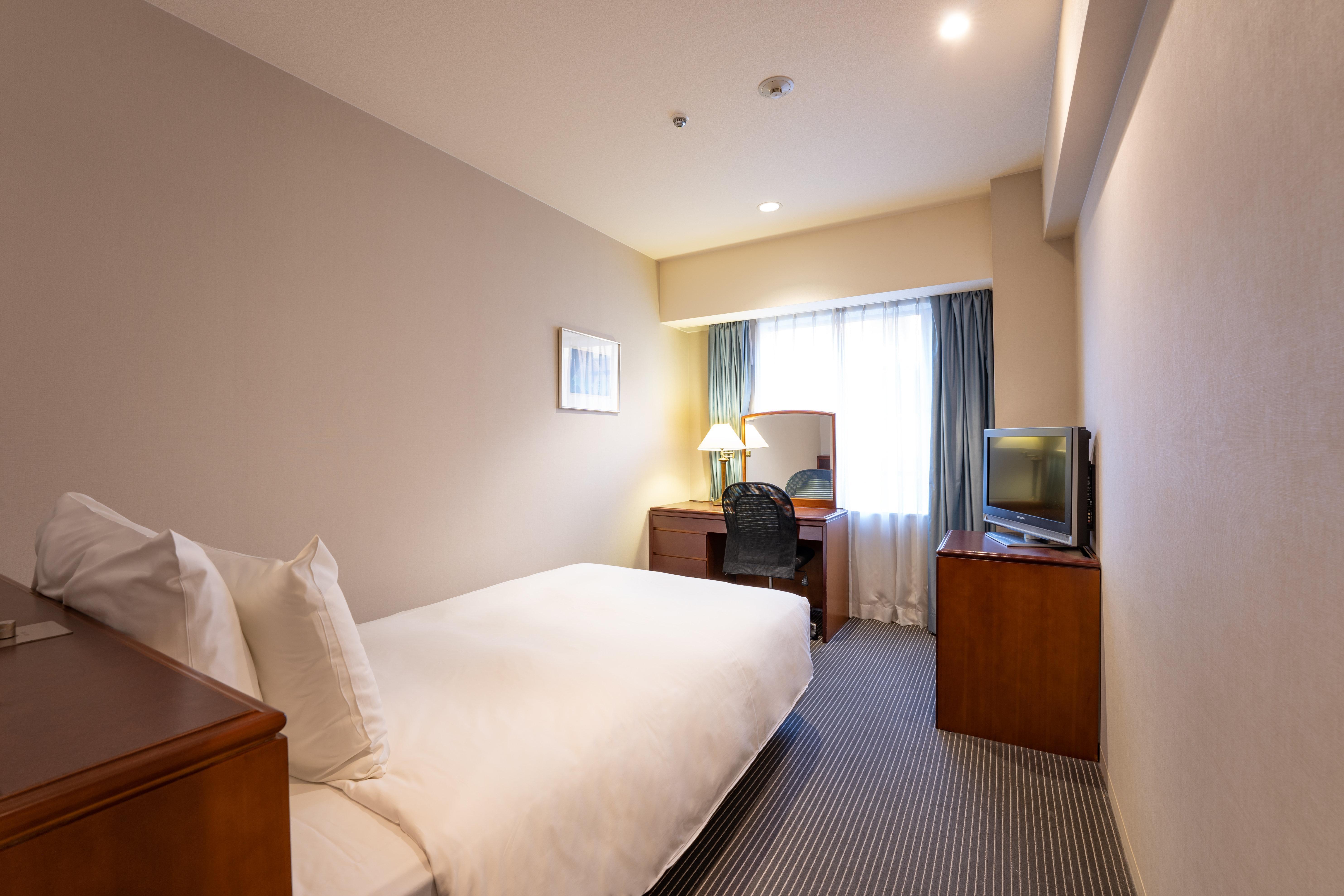Отель Ana Crowne Plaza Hiroshima By Ihg Экстерьер фото
