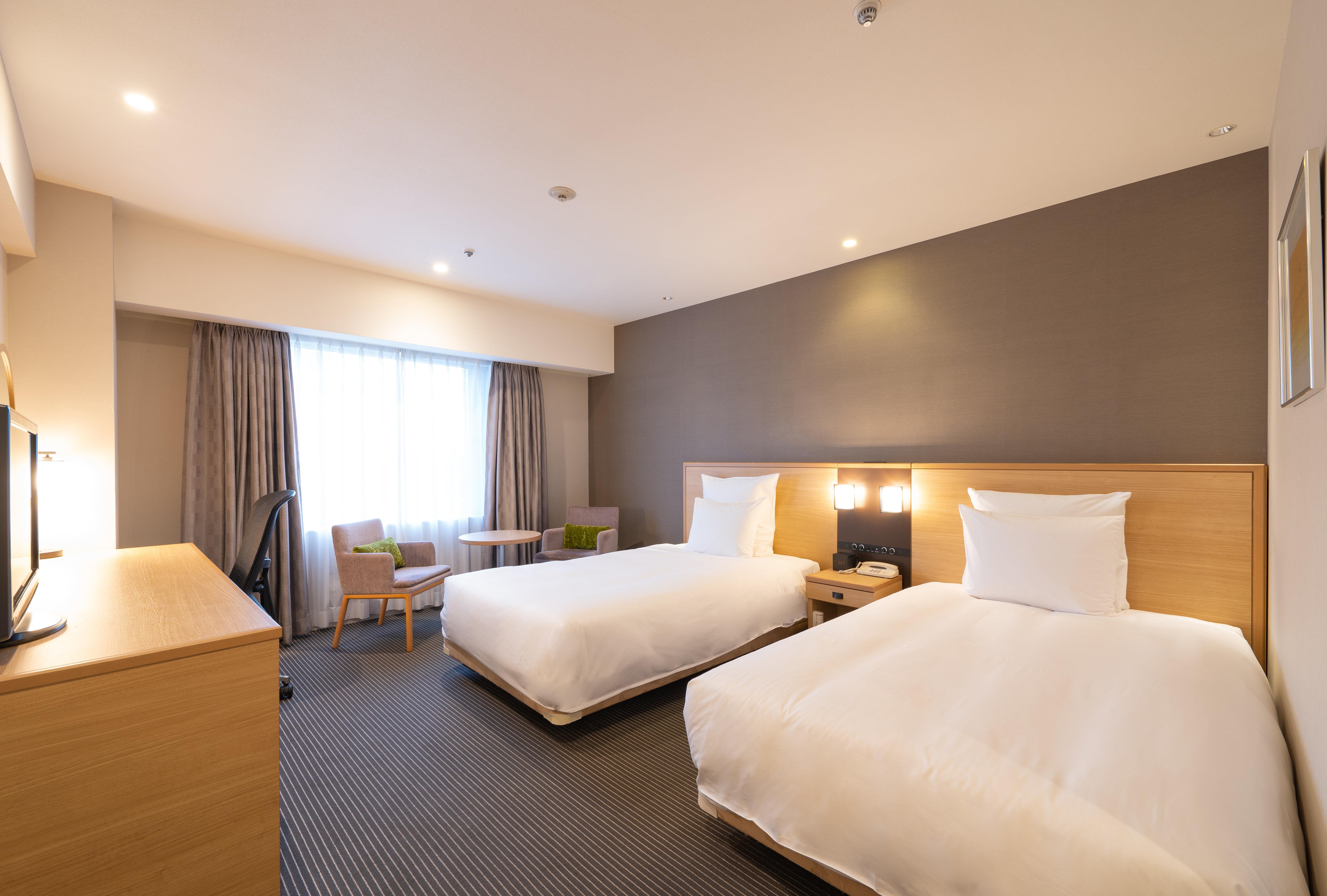 Отель Ana Crowne Plaza Hiroshima By Ihg Экстерьер фото