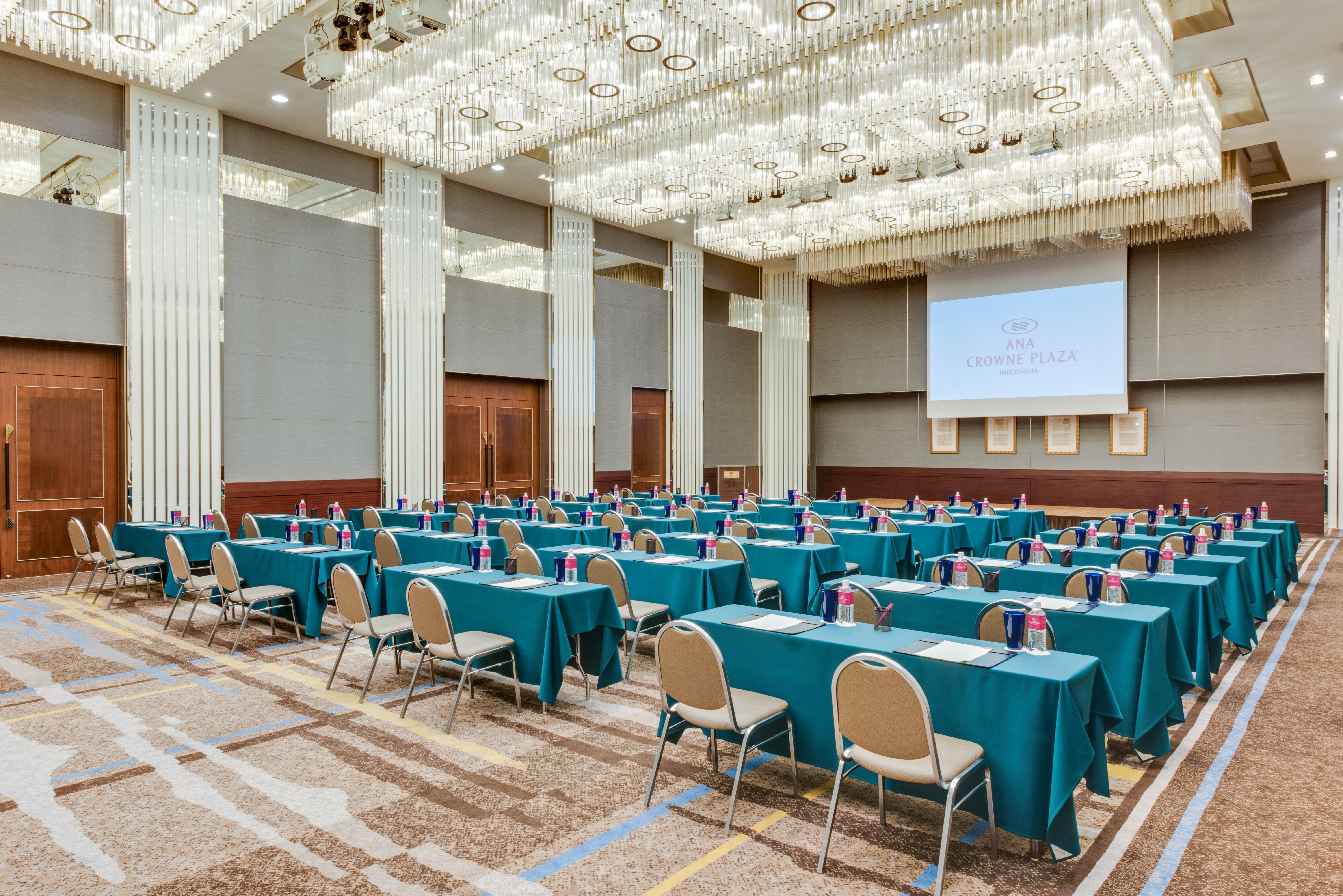 Отель Ana Crowne Plaza Hiroshima By Ihg Экстерьер фото