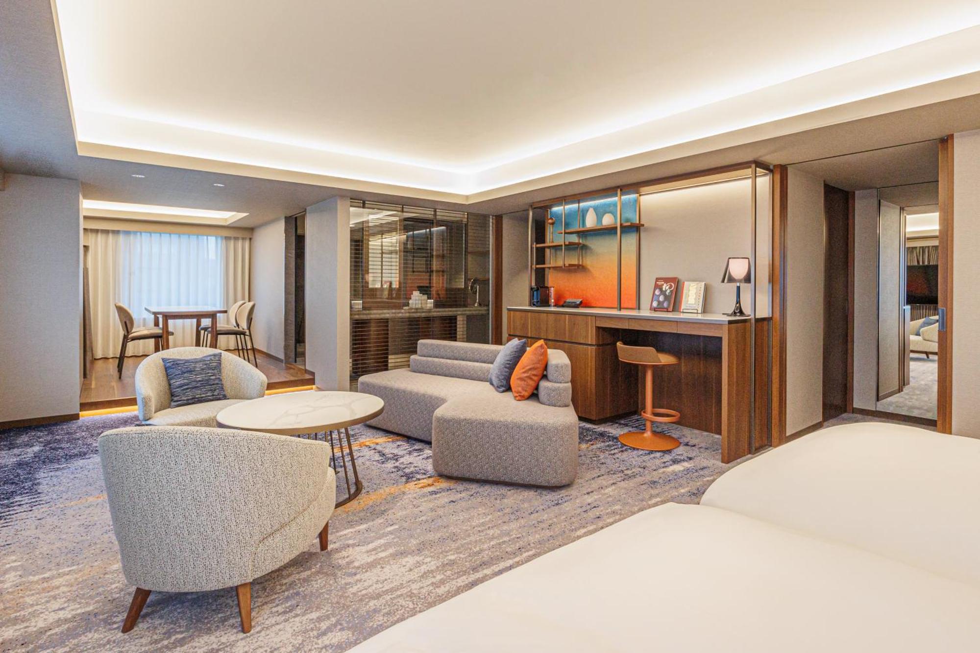 Отель Ana Crowne Plaza Hiroshima By Ihg Экстерьер фото