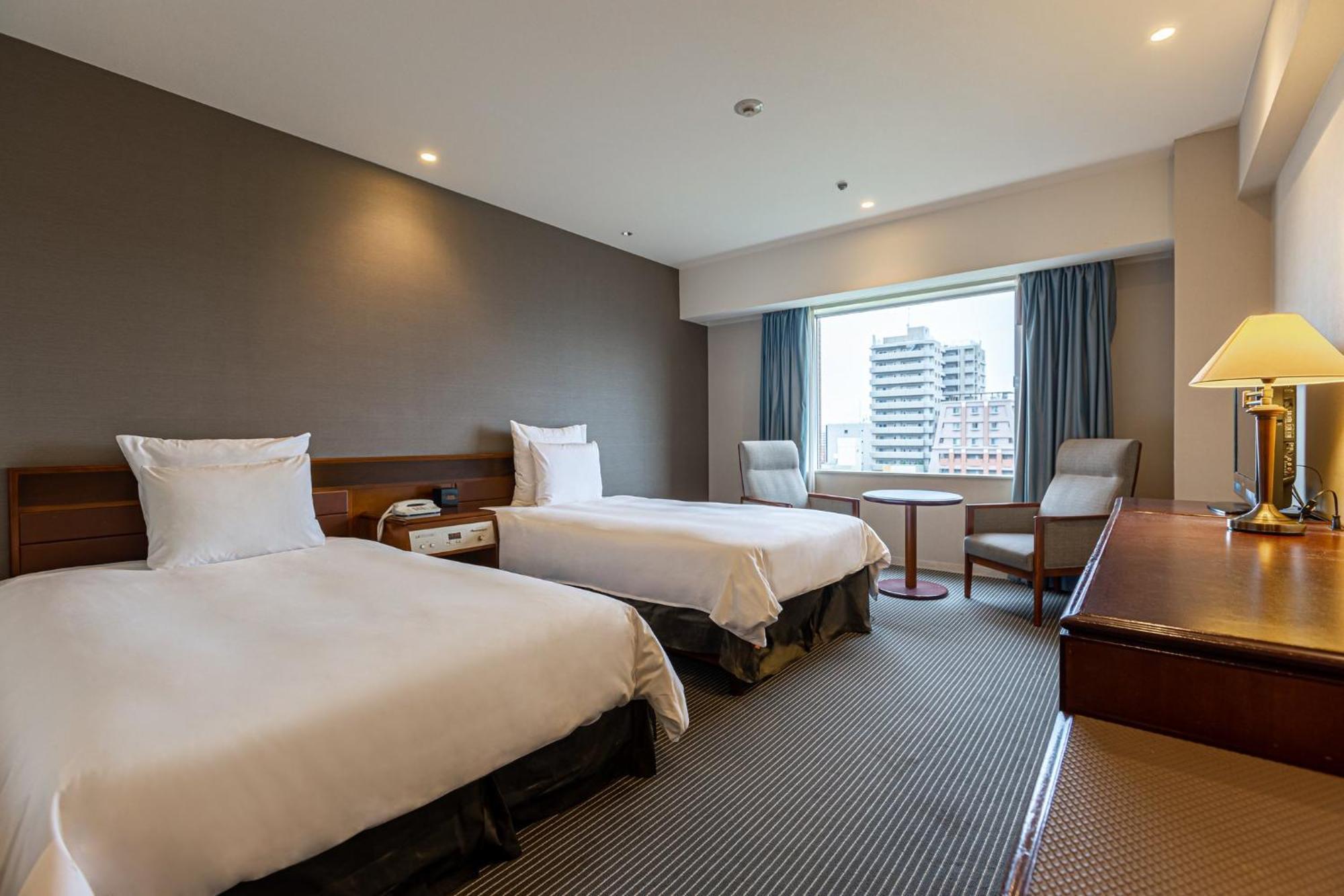 Отель Ana Crowne Plaza Hiroshima By Ihg Экстерьер фото